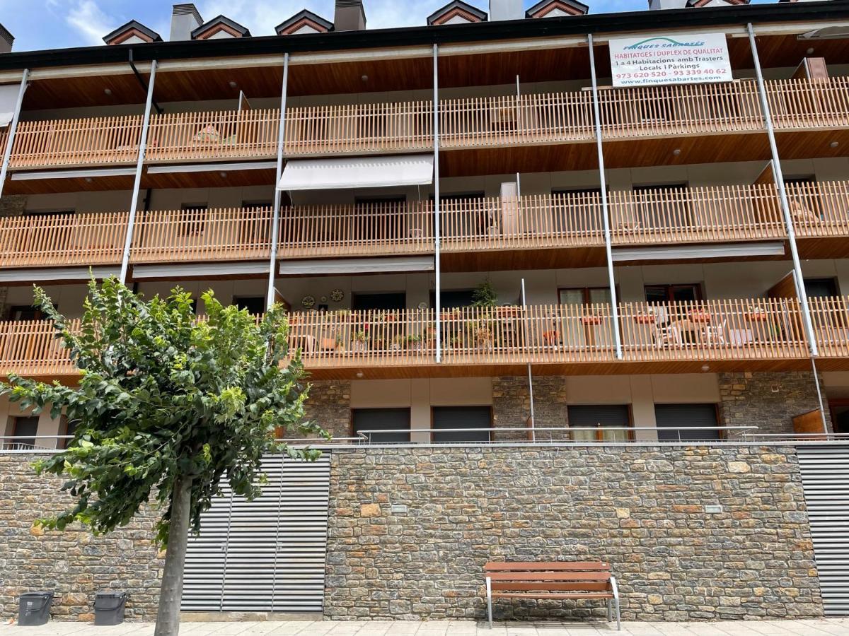Precioso Calido Apartamento En Sort Con Terraza Leilighet Eksteriør bilde